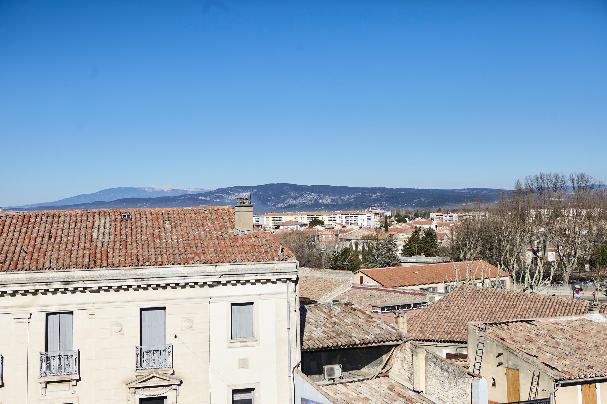 Cavaillon, lumineux penthouse avec ascenseur   
