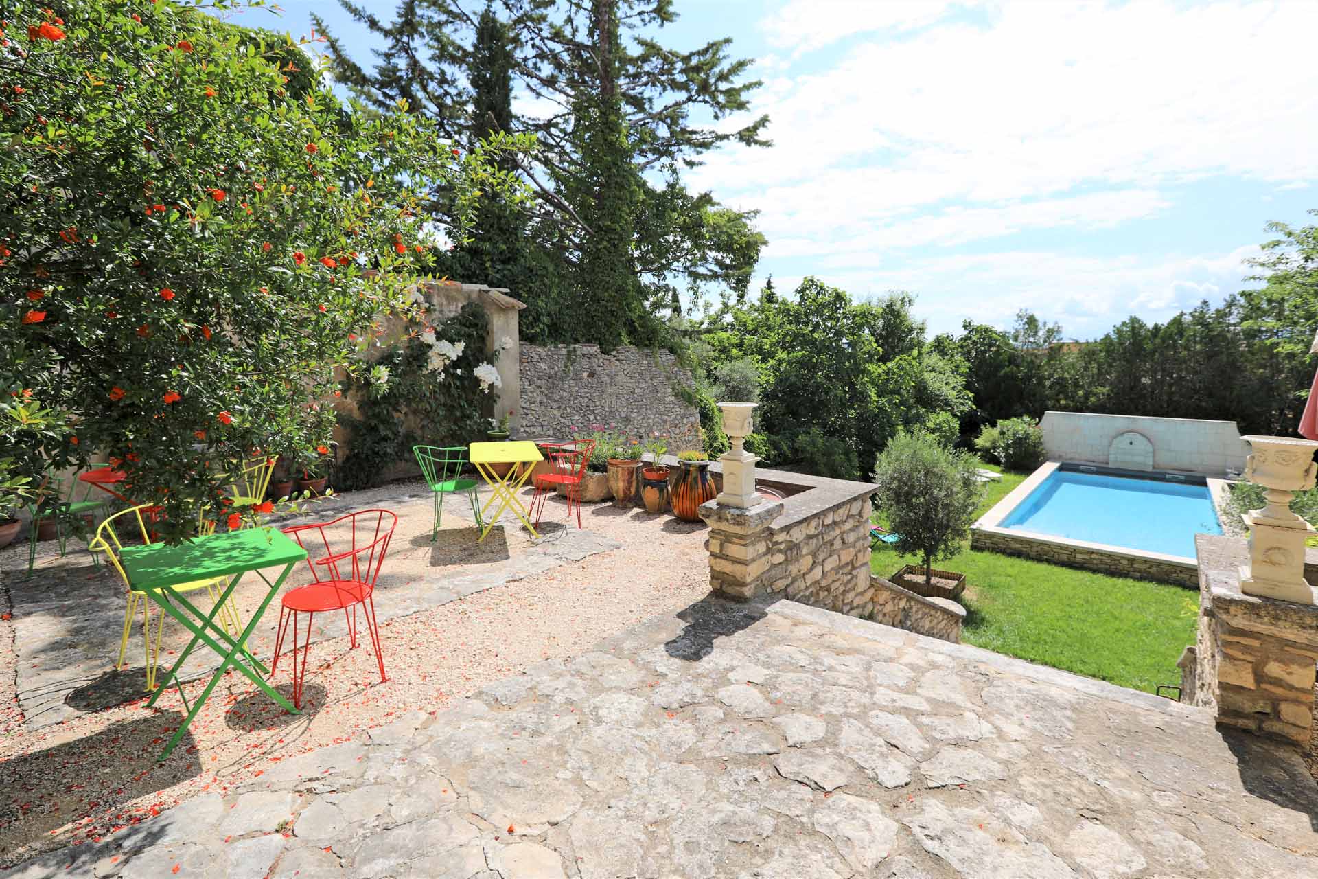 Luberon,   Grande maison de famille de XVIIIème avec jardin et piscine