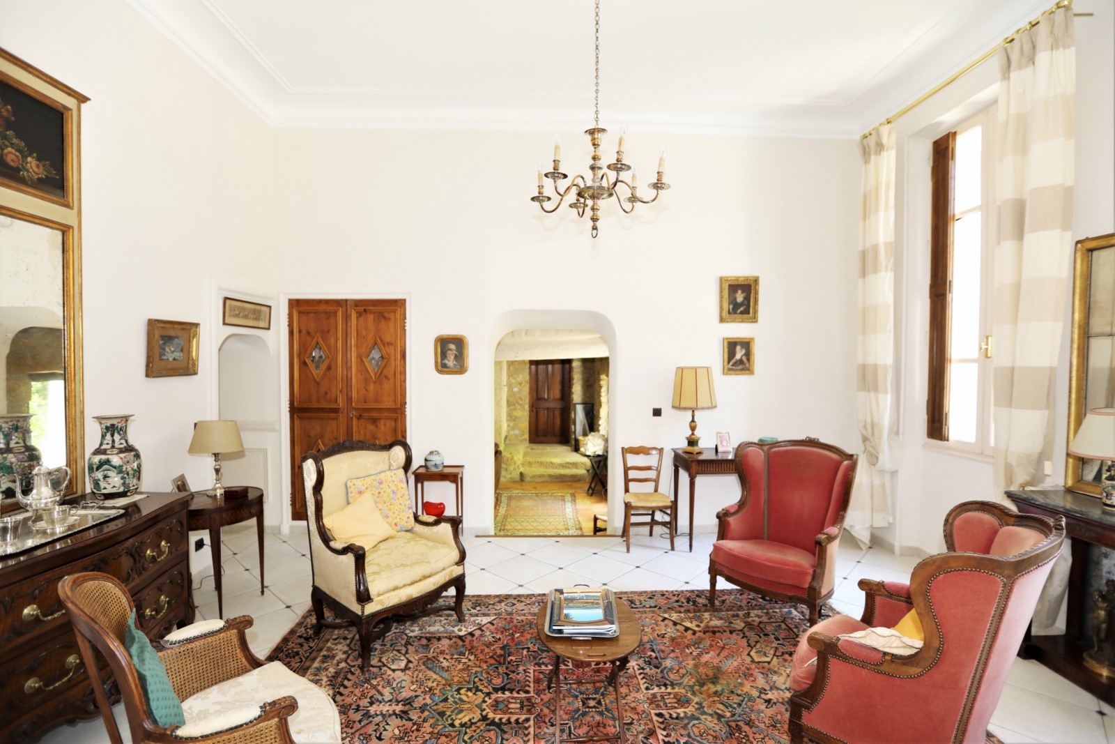 campagne de Cavaillon, maison bourgeoise du XIXème siècle    