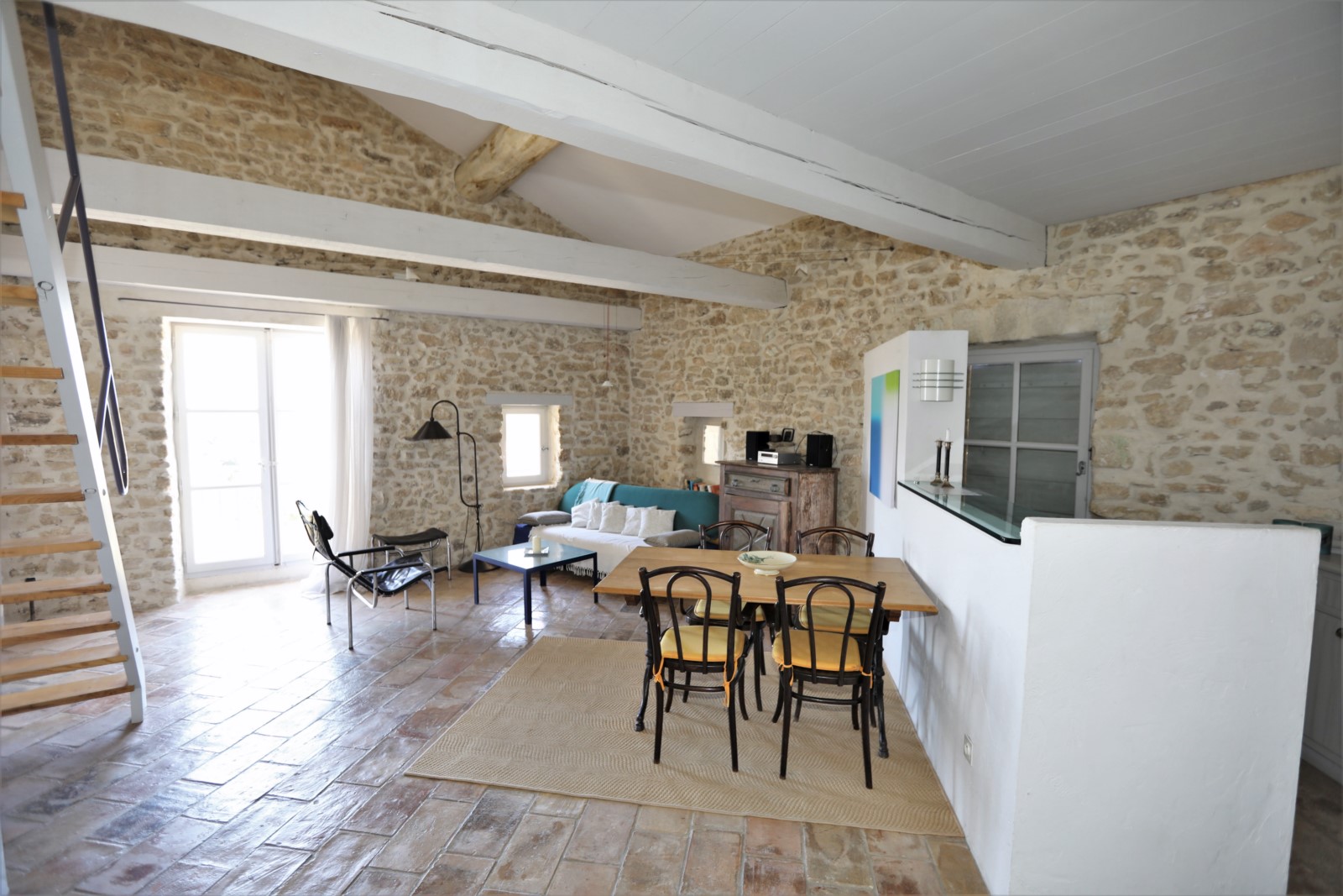 maison de village avec piscine à Lagnes    