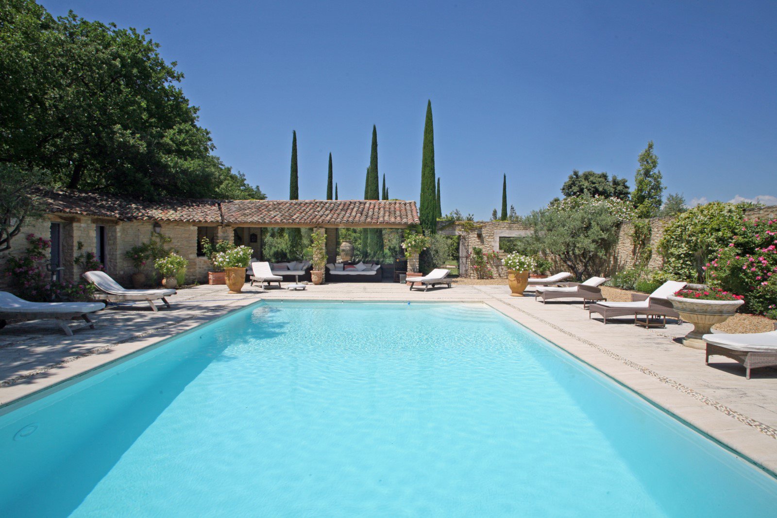 Propriété avec piscine