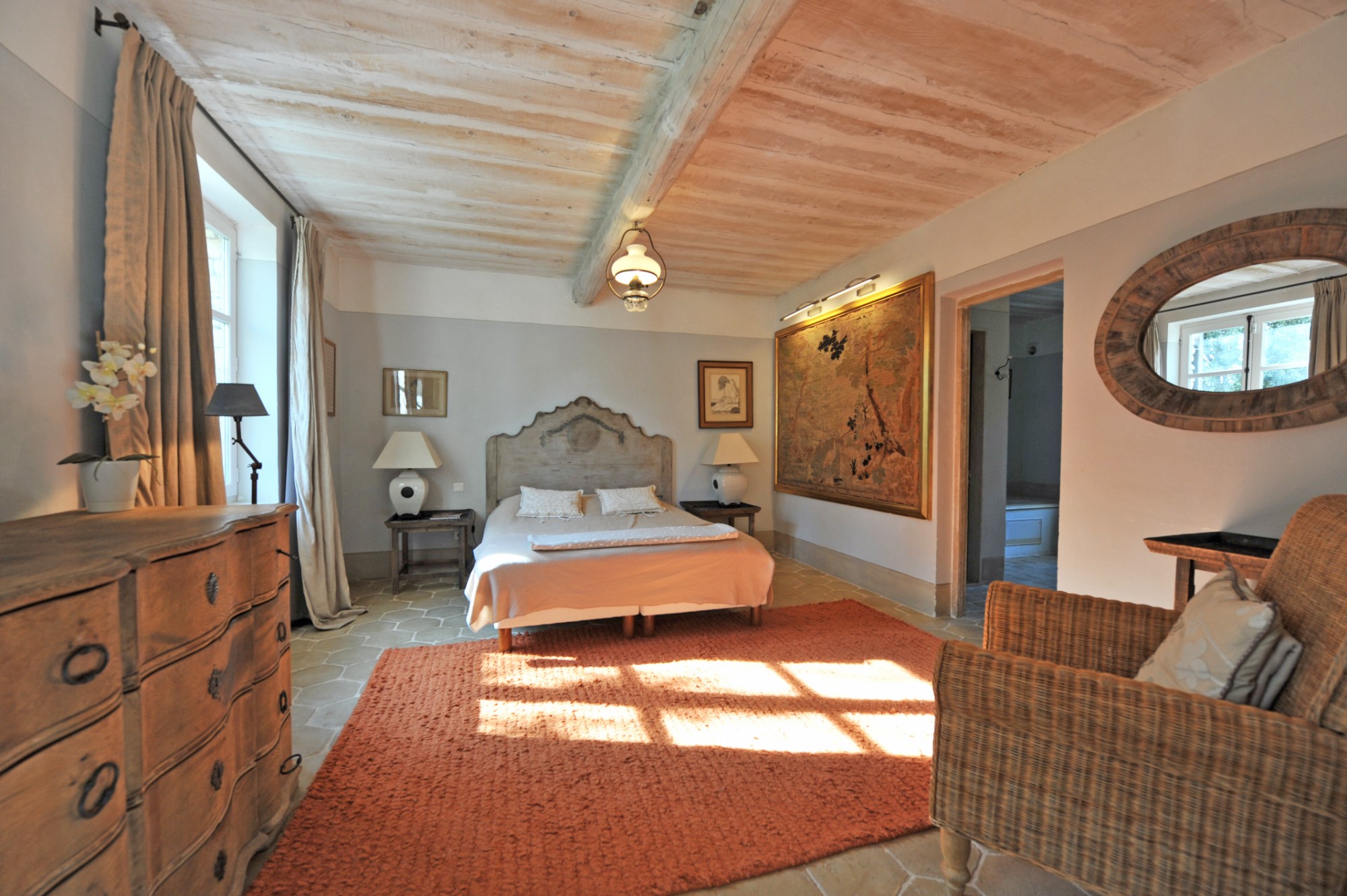 Gordes, grande maison de famille avec piscine   