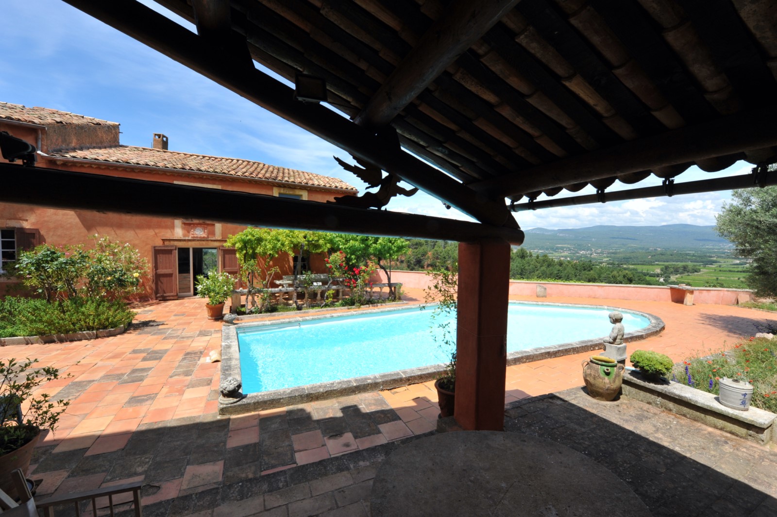 Roussillon, maison de maître avec vue panoramique   
