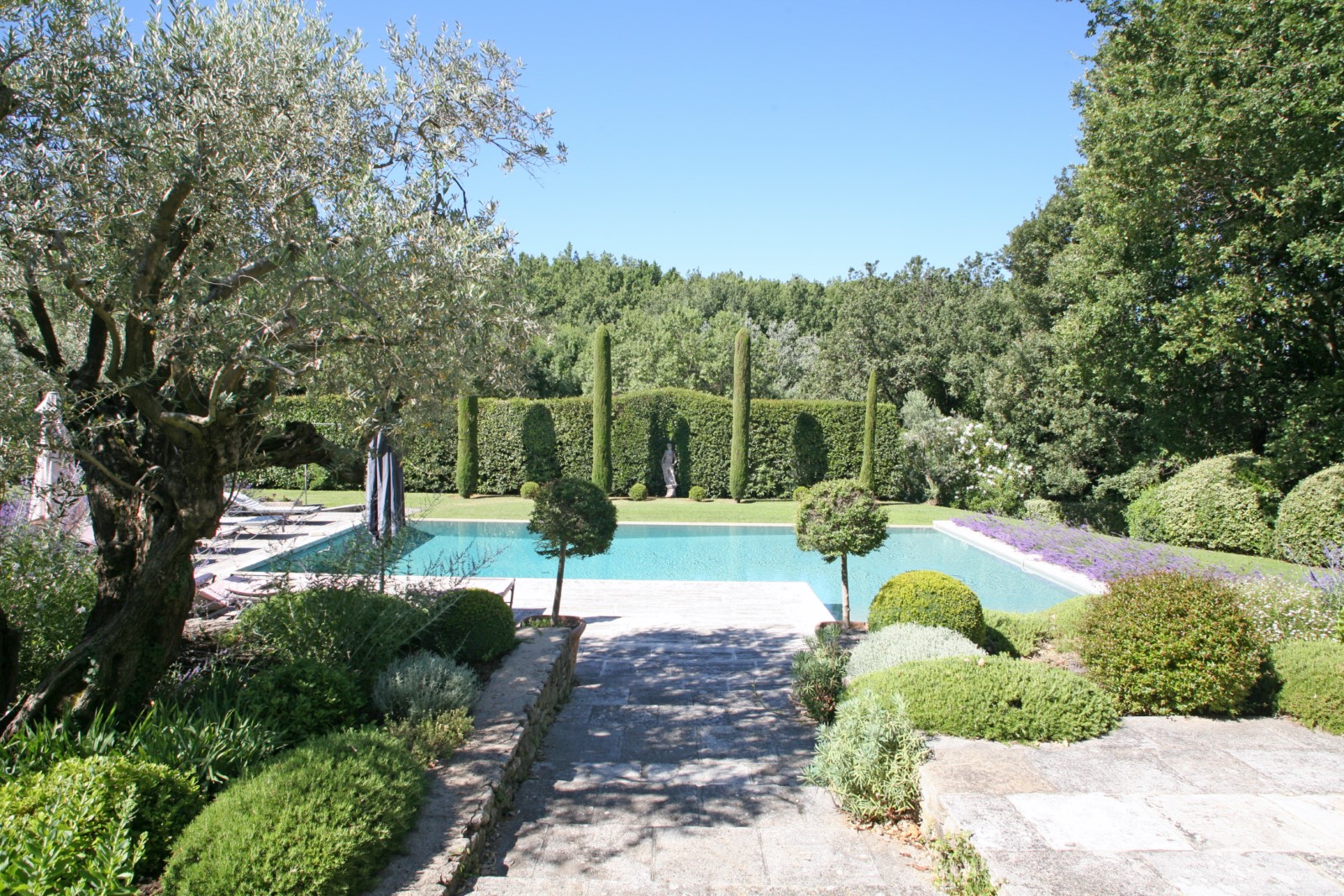 magnifique mas avec très belles vues, piscine et tennis à Bonnieux   