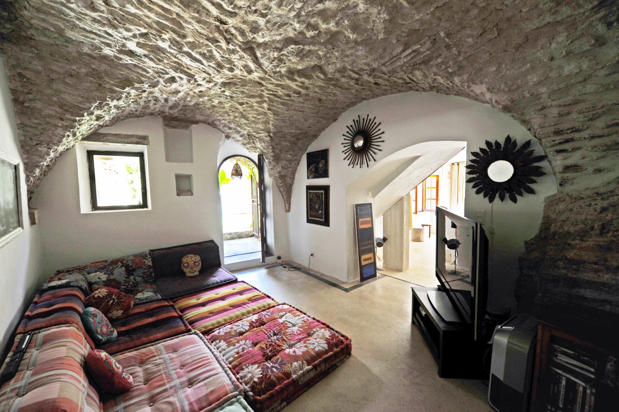 Gordes, maison de charme avec piscine   