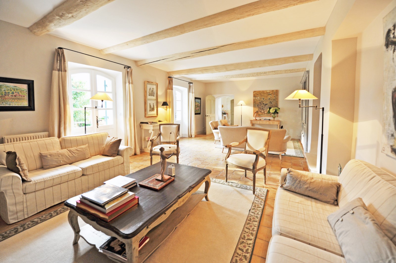 unique hameau privé au coeur du Parc Régional du Luberon   