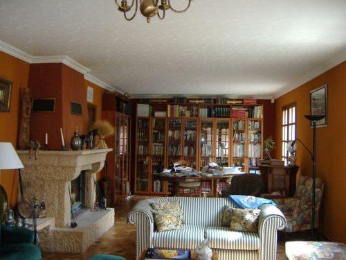Alpes de Haute Provence, maison avec piscine, garage, etc.