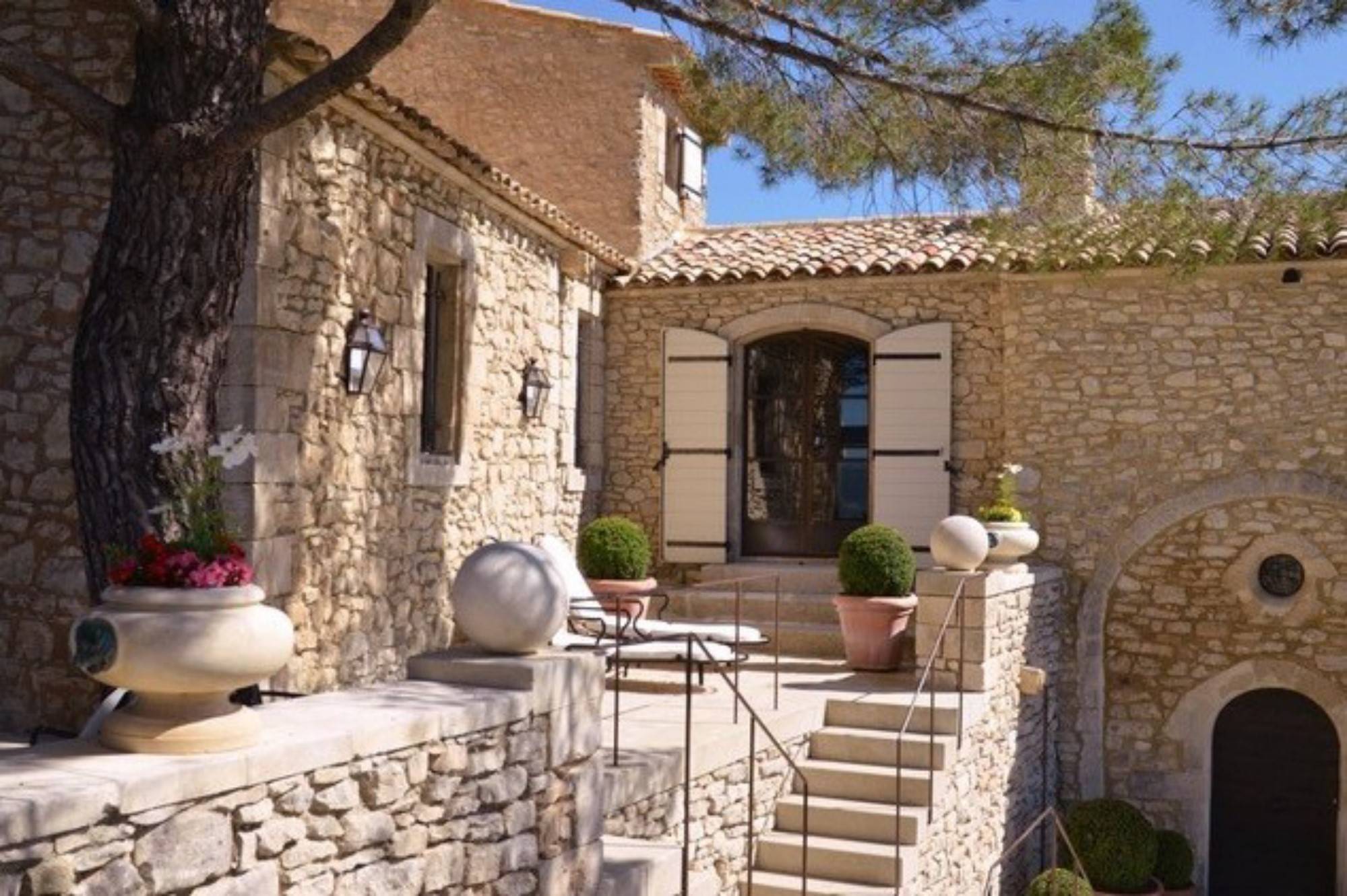 Propriété de prestige en Provence avec vue panoramique sur Luberon