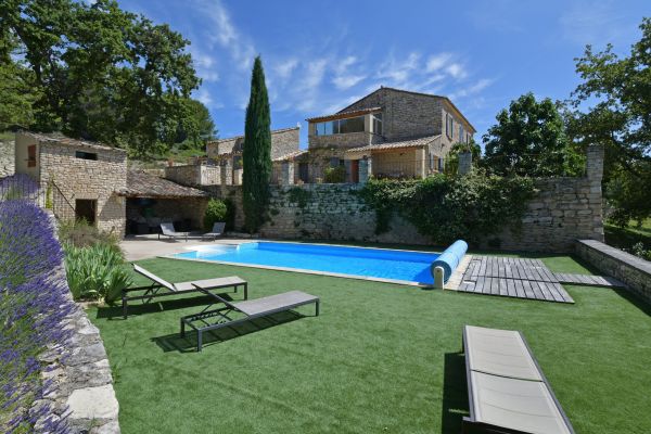 Nos prestations sur le secteur de Goult dans le Vaucluse 84