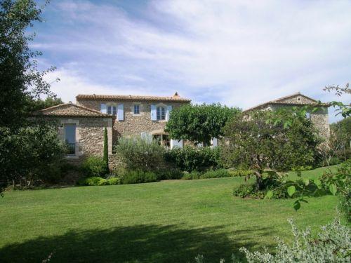 Notre zone d'activité pour ce service Vente bastide provençale avec grand terrain