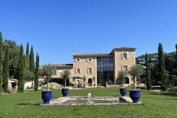 Nos prestations sur le secteur de Bonnieux en région Provence-Alpes-Côte d'Azur 84