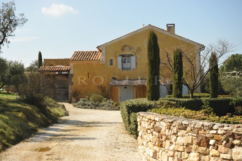 Nos prestations sur le secteur de Bonnieux en région Provence-Alpes-Côte d'Azur 84