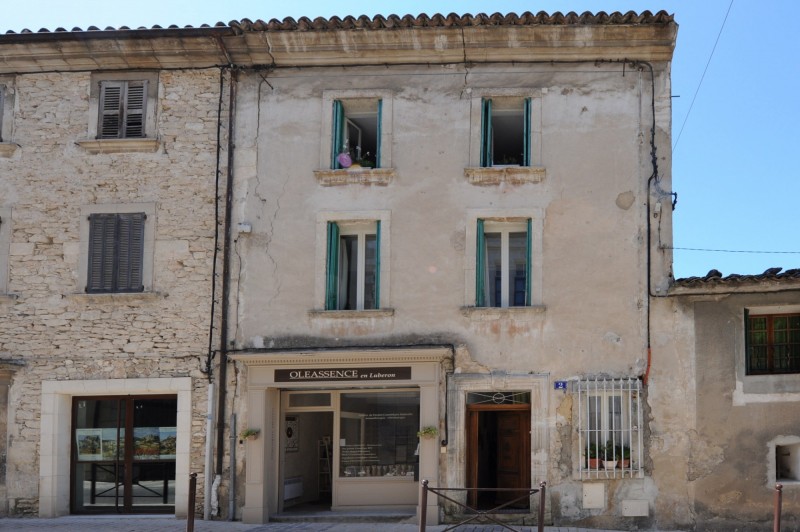 Notre zone d'activité pour ce service Acheter une villa contemporaine d'architecte avec vue panoramique sur les villages perchés