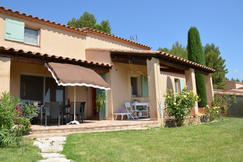 Notre zone d'activité pour ce service Acheter une villa contemporaine d'architecte avec vue panoramique sur les villages perchés