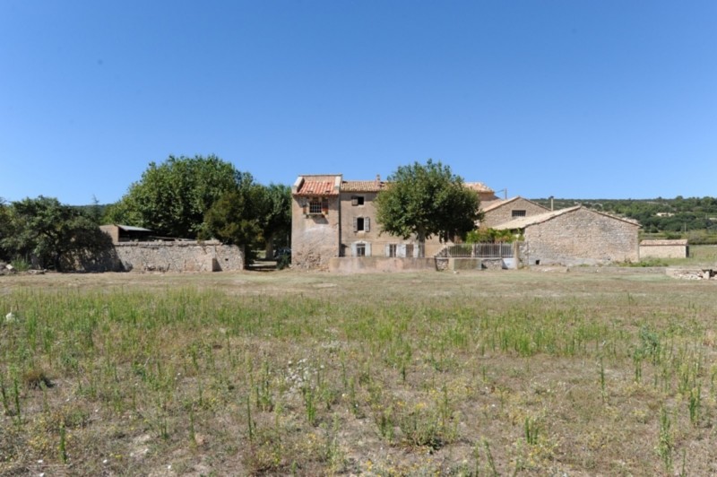 Nos prestations sur le secteur de Lacoste en région Provence-Alpes-Côte d'Azur 84