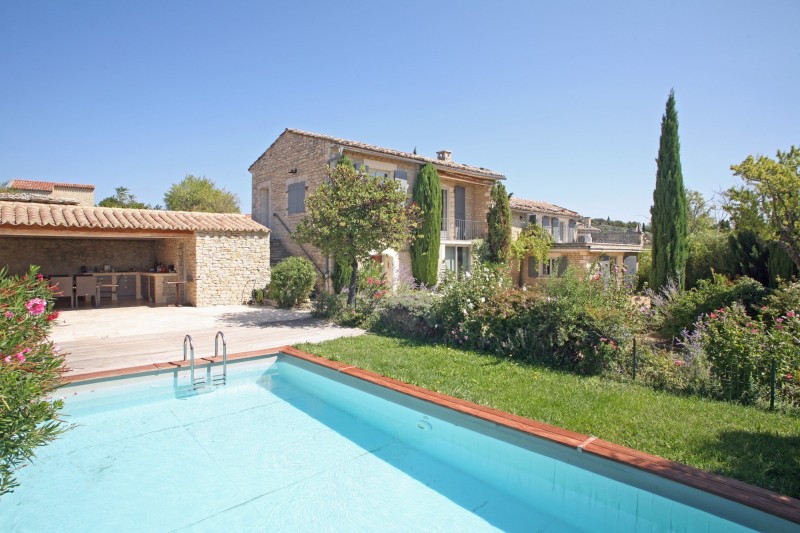 Nos prestations sur le secteur de Lacoste en région Provence-Alpes-Côte d'Azur 84