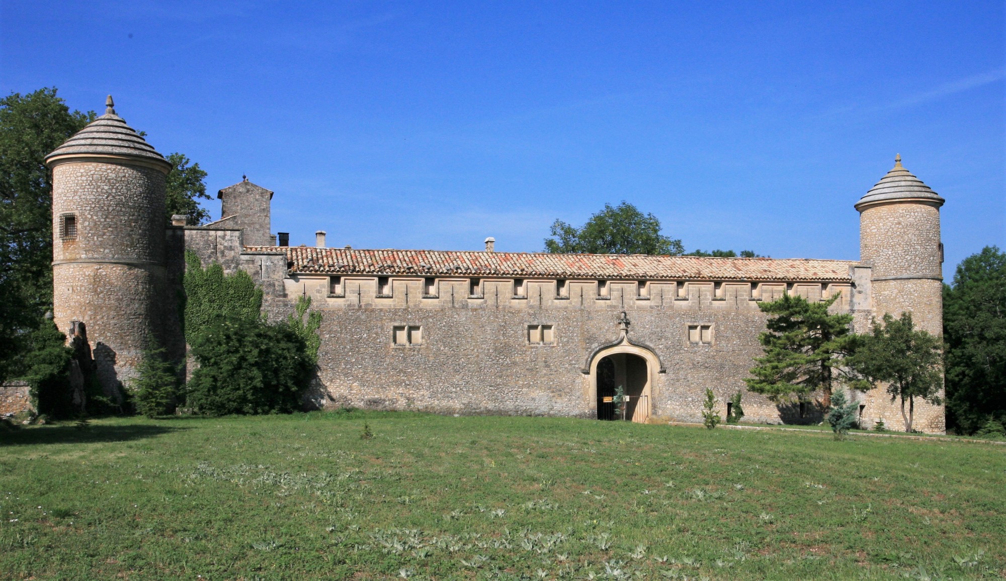 Le chateau de Javon, à Lioux, 84220