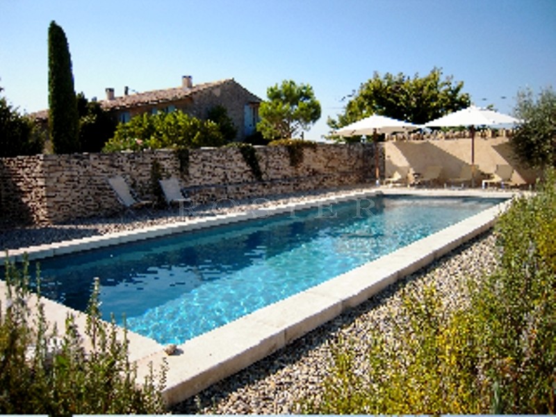 Location Plein coeur du Luberon, proche de Bonnieux et de Lacoste,  à louer pour vos vacances en Provence