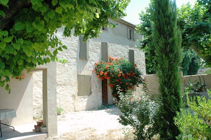Village house in the heart of Provence