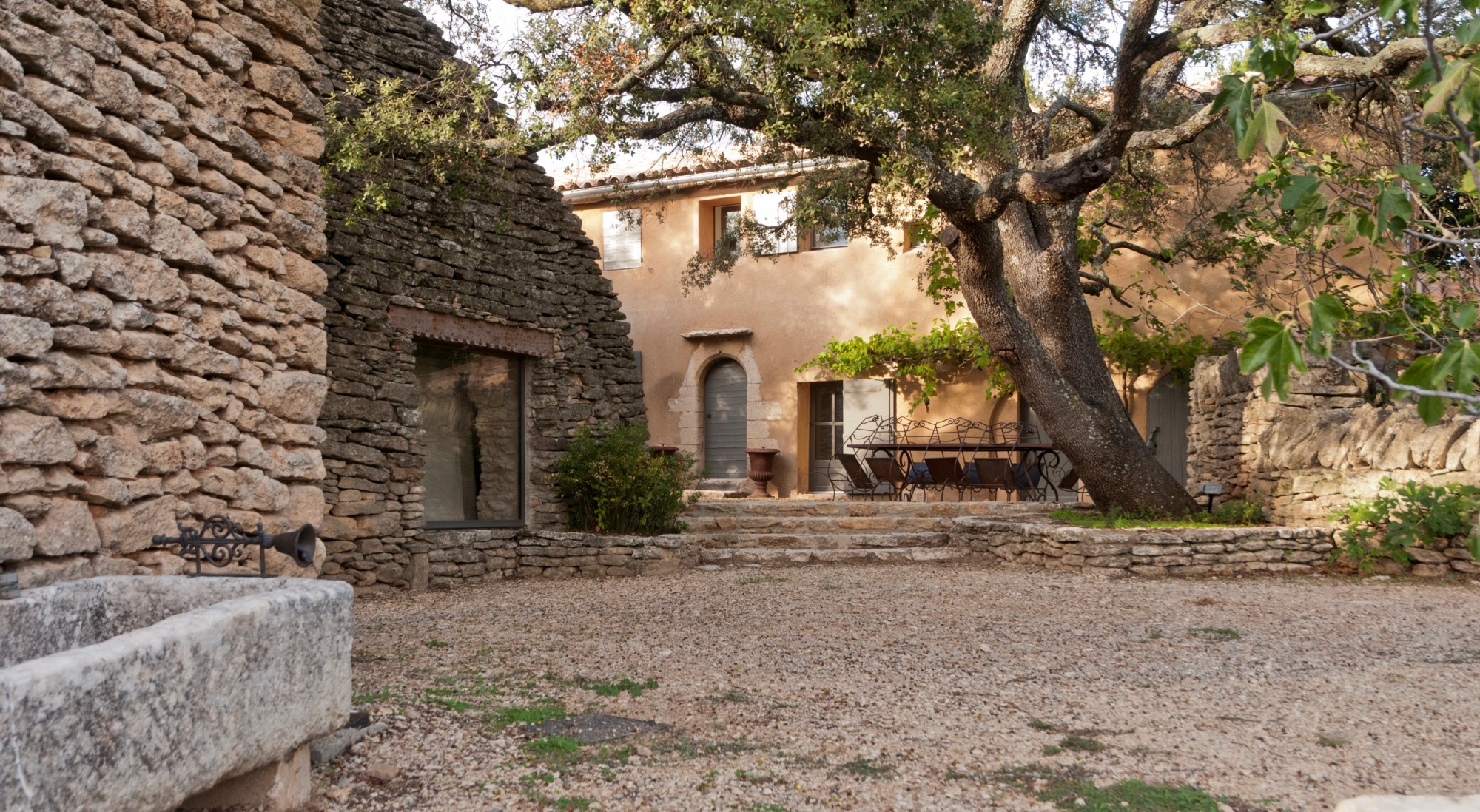 in Gordes, authentic Provencal property renovated with taste