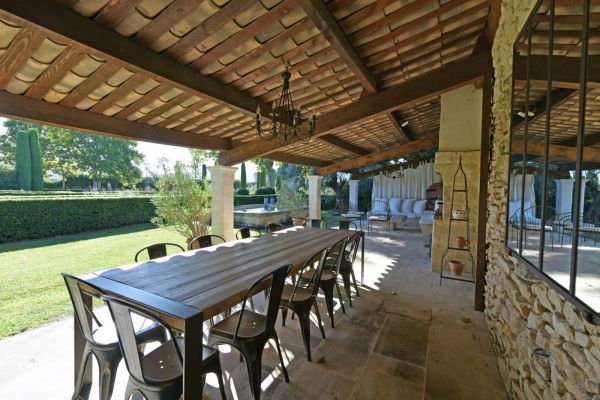 To rent for your holidays in Provence, old renovated farmhouse 