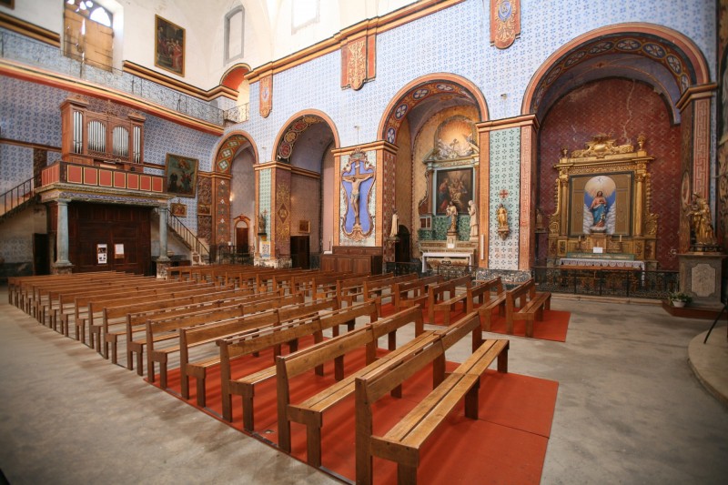 L'intérieur de l'église de Gordes, Luberon