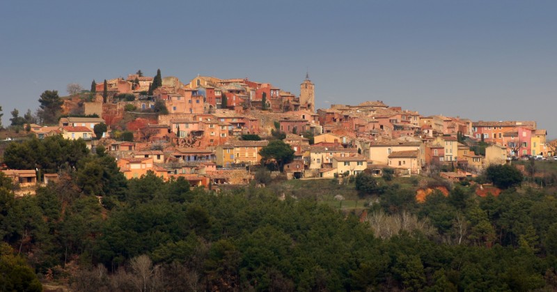 Le village perché de Roussillon en Luberon