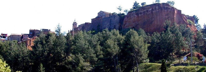 Roussillon, vue du bas du village