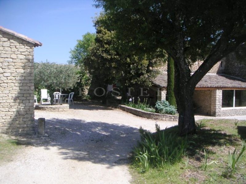 Location Louez une maison provençale proche d'un village pittoresque pour des vacances en famille