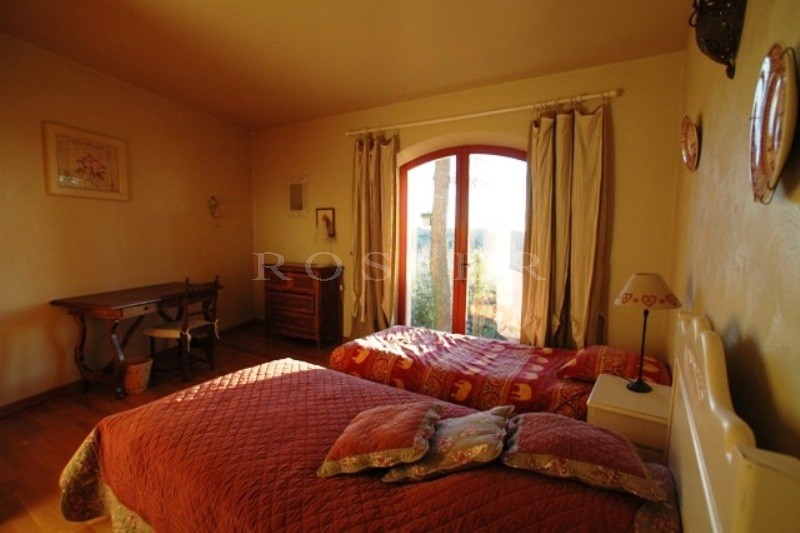 Holiday home at the foot of the Luberon mountains