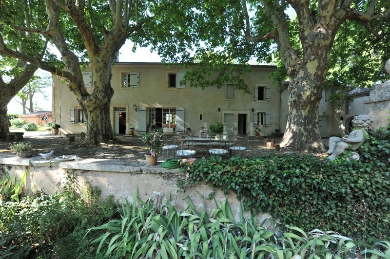 Beautifully renovated traditional 16th century mill close to Gordes, Goult and Menerbes in the Luberon