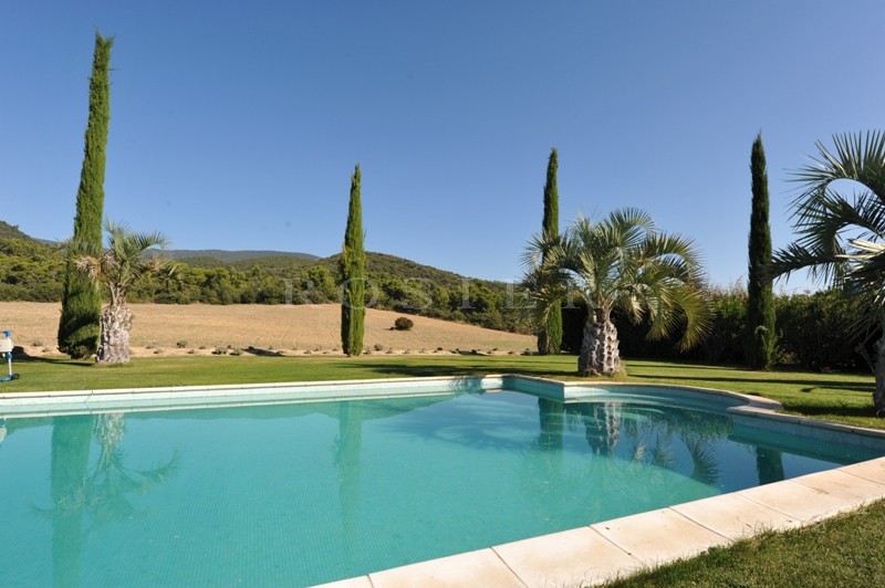 Outstanding property in Provence - Luberon between Ménerbes and Lacoste