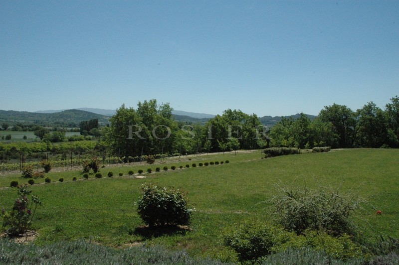 Vente Gordes - Propriété de Famille sur plus de 8 000 m² de terrain et offrant des vues sur la vallée, le Luberon, et les Monts de Vaucluse