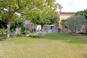 Maison récente avec piscine à vendre en Provence