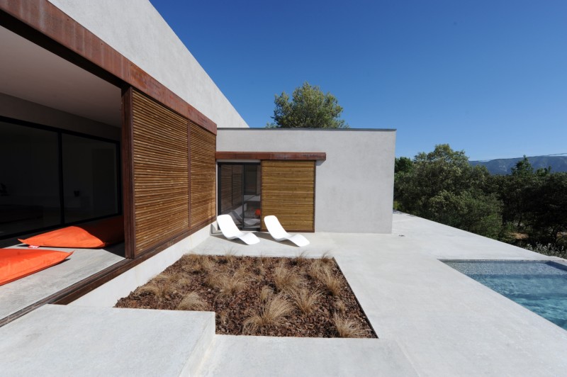 Maison contemporaine avec piscine à vendre en Luberon
