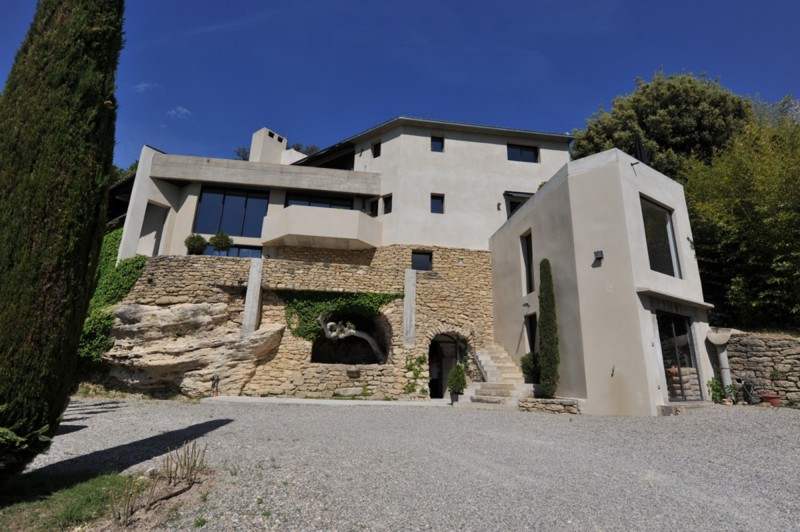 Maison contemporaine unique en Provence