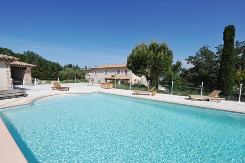 For sale, on the hills, exceptional provençale bastide, view at 180 °, pool house and swimming pool
