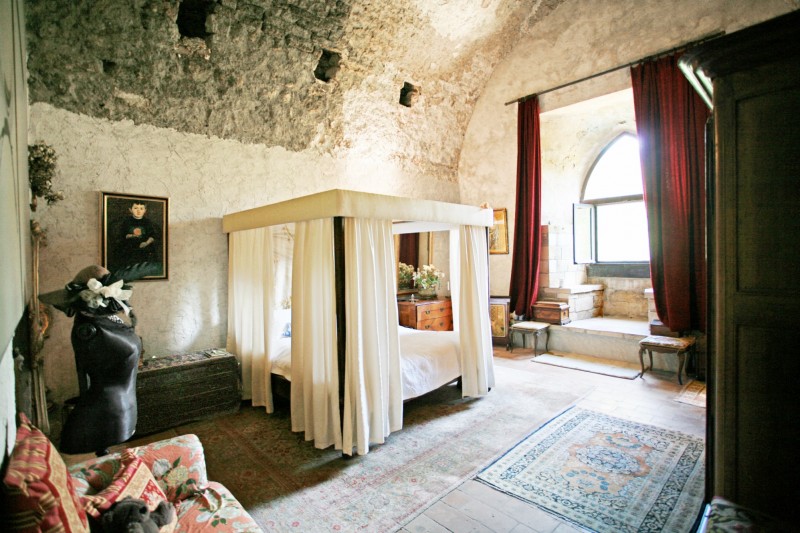 Vente Château du XIème siècle en vente au coeur de la provence avec vue exceptionnelle, jardin et piscine