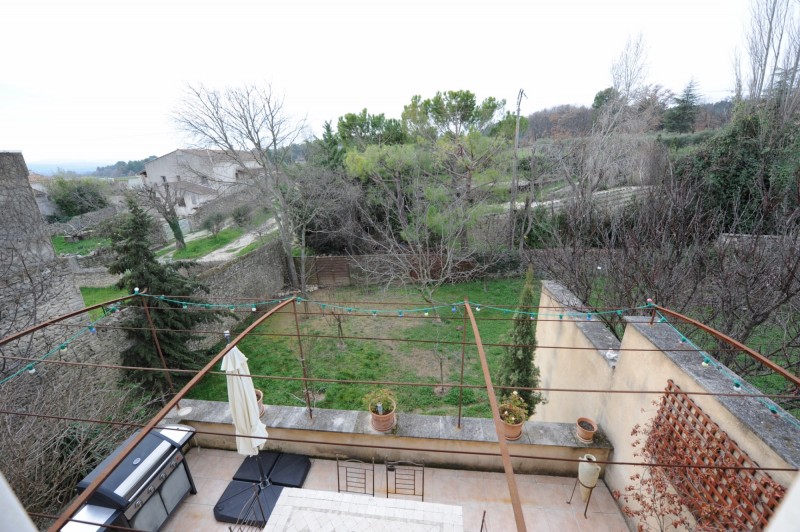 Village house near shops for sale in Luberon
