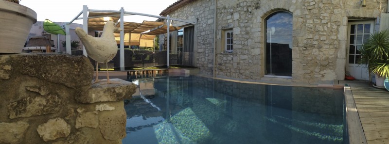 Maison atypique avec piscine à vendre en Provence 