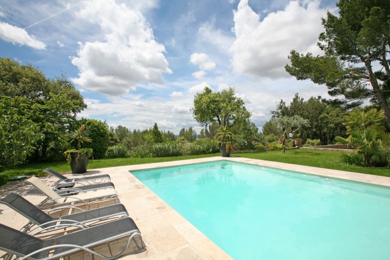Propriété de prestige avec piscine en vente en Provence 