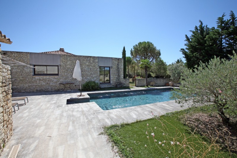 Belle maison avec piscine à vendre en Provence