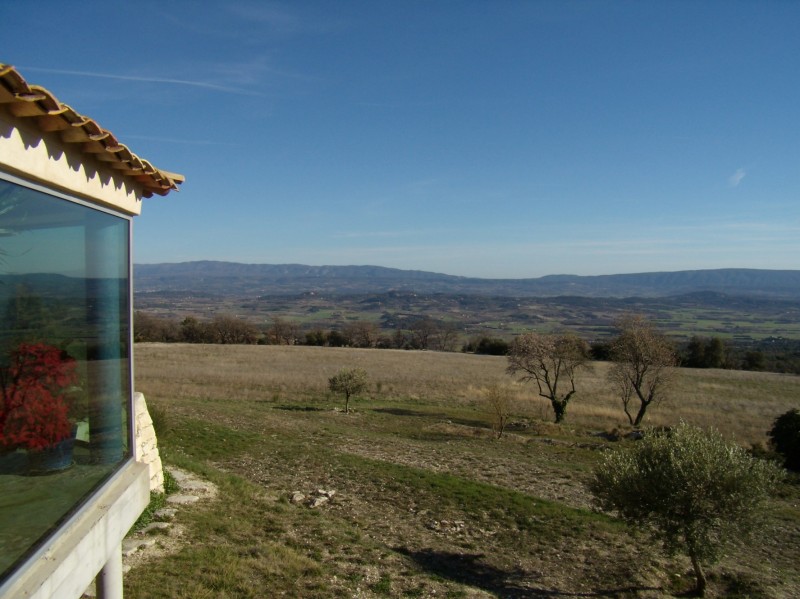 For sale, contemporary stone house, with outbuidlings and spectacular views over the Luberon