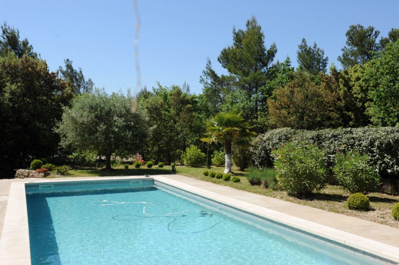 Vente A vendre, maison avec piscine   en Luberon, maison traditionnelle de plain-pied