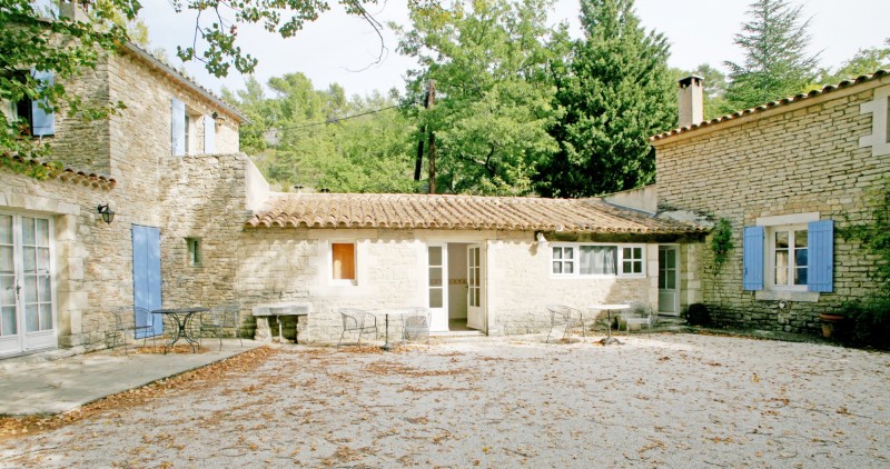 Maison en pierres à vendre dans le Luberon