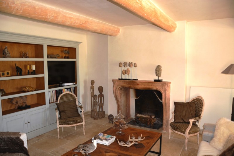 Close to Luberon, superb renovated farmhouse with 1000 sqm garden for sale 