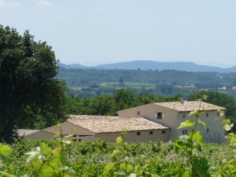 For sale, between Luberon and Mont Ventoux, equestrian property of 450 sqm on several hectares