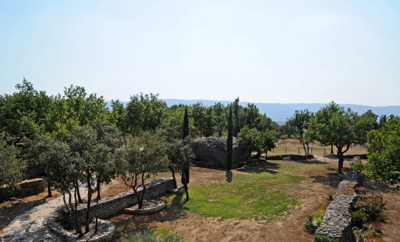South facing stone built property on almost 7.5 acres with views over the Luberon for sale in Provence 