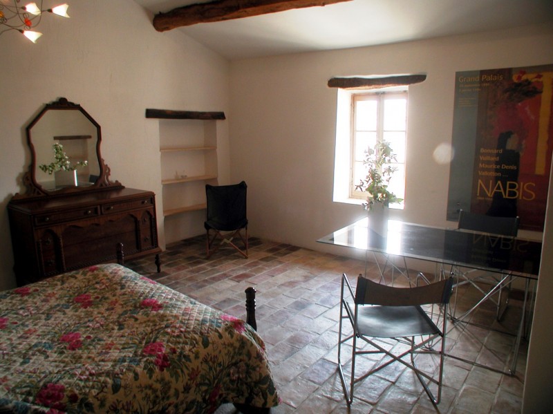 Vente En Luberon, à vendre, ancien mas du XVIIIème siècle rénové,  sur plus de 2,2 hectares