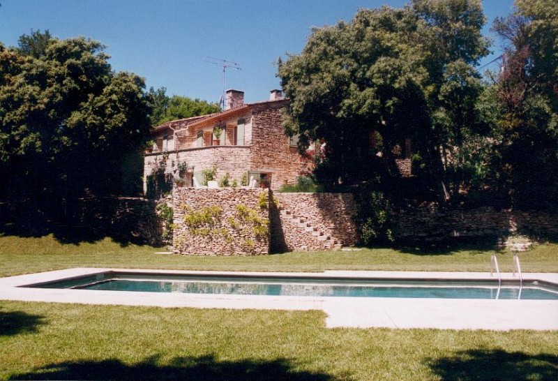 Maison en pierre avec piscine à vendre par ROSIER 